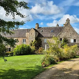https://manoir-du-plessis-quinquis-labellise-5-etoiles.inbrittany.com